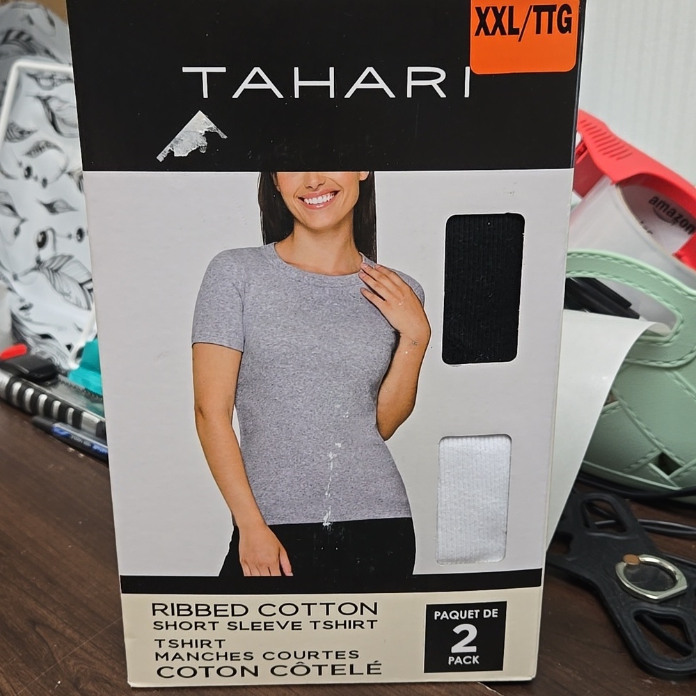 Tahari Size XXL Black and White 2 Pack of Ribbed Cotton T-Shirts